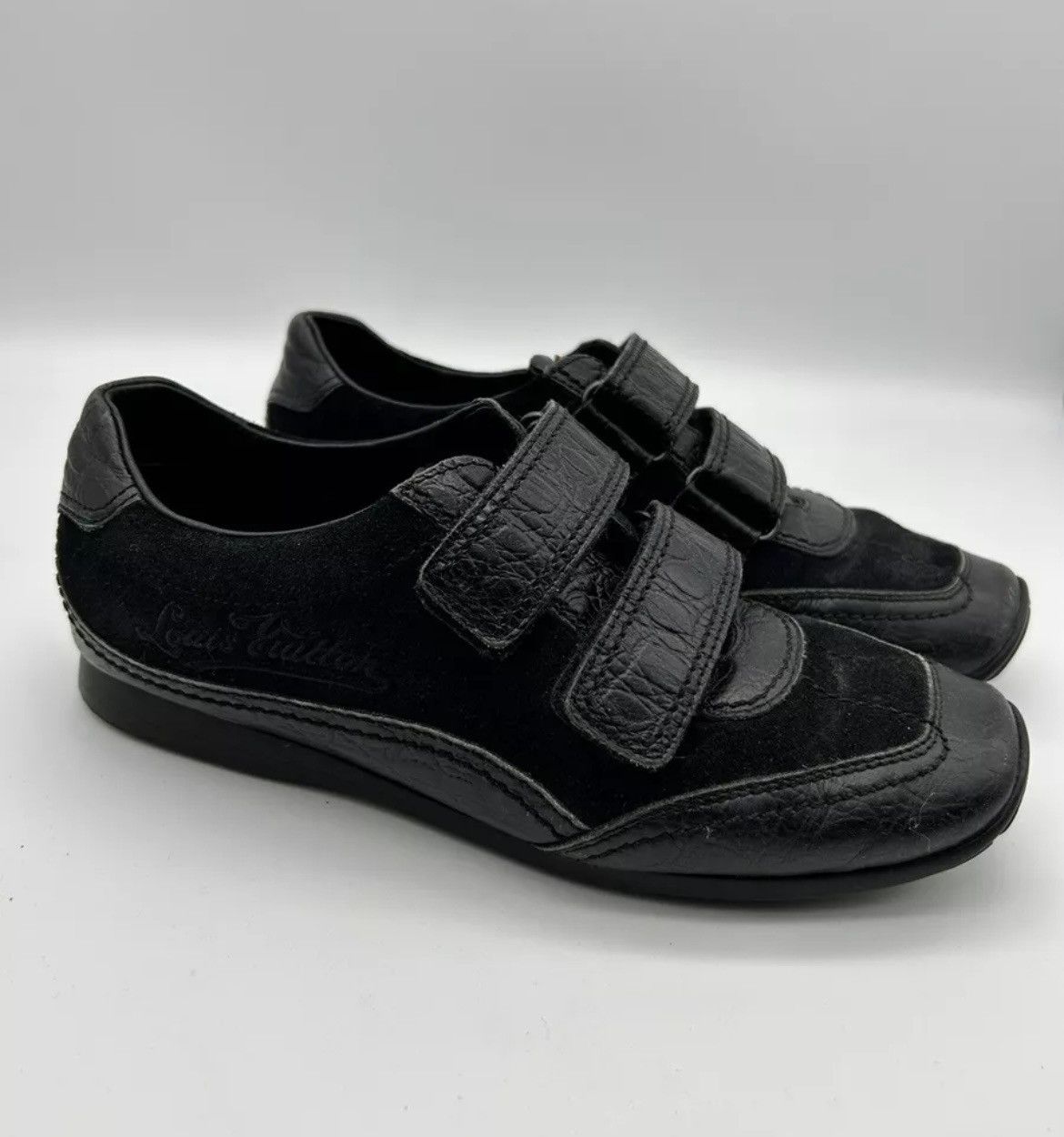 Louis Vuitton Louis Vuitton Sneakers Women Black Leather suede closure 36 Size US 5 / IT 35 - 1 Thumbnail