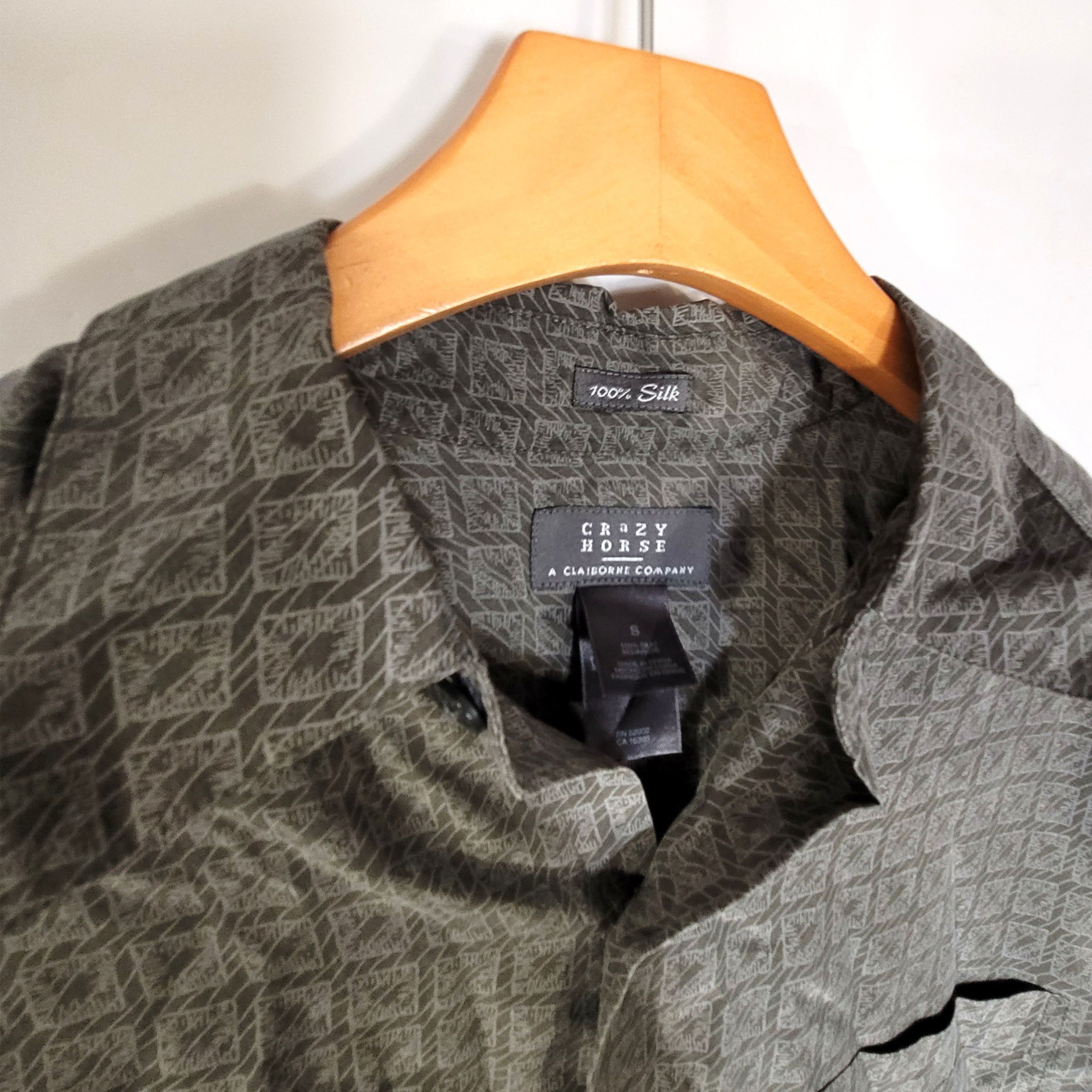 Other Men's 100% Silk Short Sleeve Top Button-Up Shirt SDK368 Size US L / EU 52-54 / 3 - 2 Thumbnail