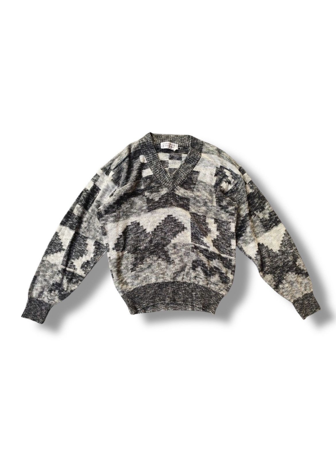 Givenchy V neck knitwear