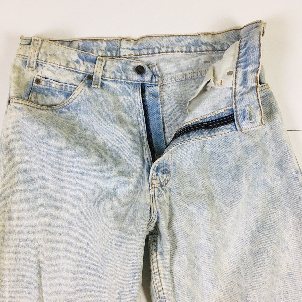 Levi's Vintage Acid Wash Levi’s 550 Orange Tab Made in USA Size US 34 / EU 50 - 9 Thumbnail