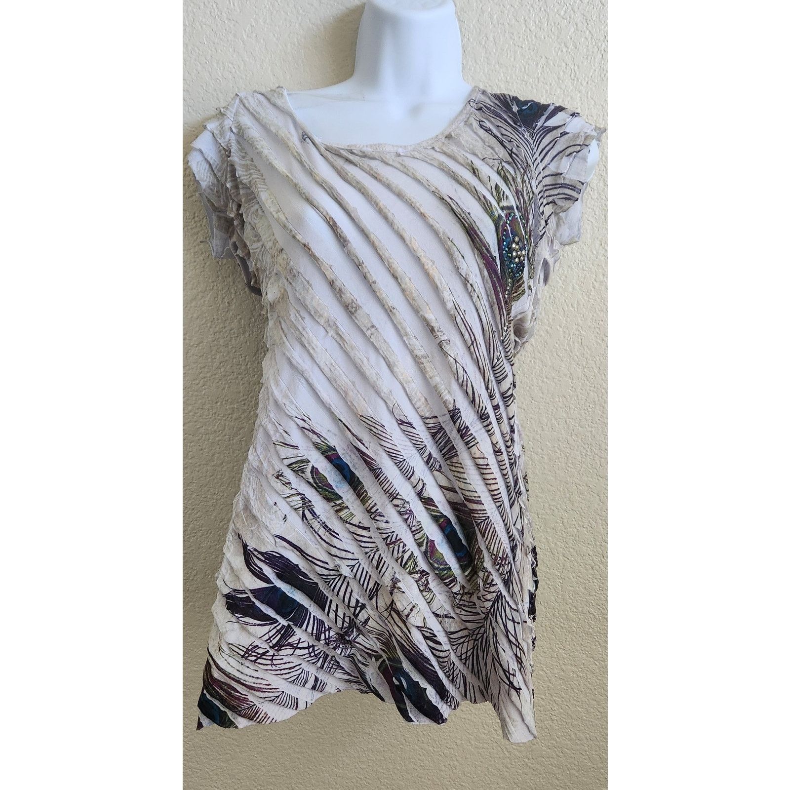 Other Studio Y Beige Striped Floral Print Rhinestone Top Small Size S / US 4 / IT 40 - 1 Thumbnail