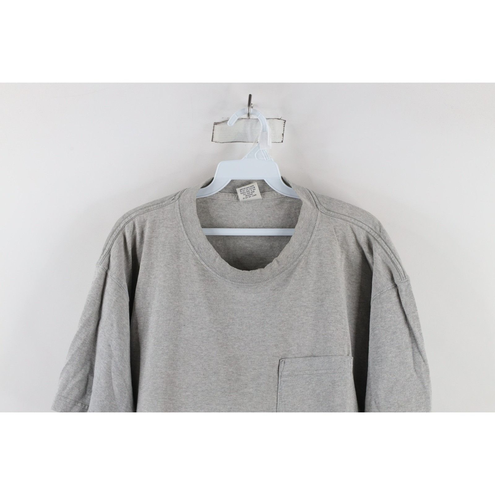 Jockey × Vintage Vintage 90s Streetwear Distressed Blank Pocket T-Shirt Size US L / EU 52-54 / 3 - 2 Thumbnail