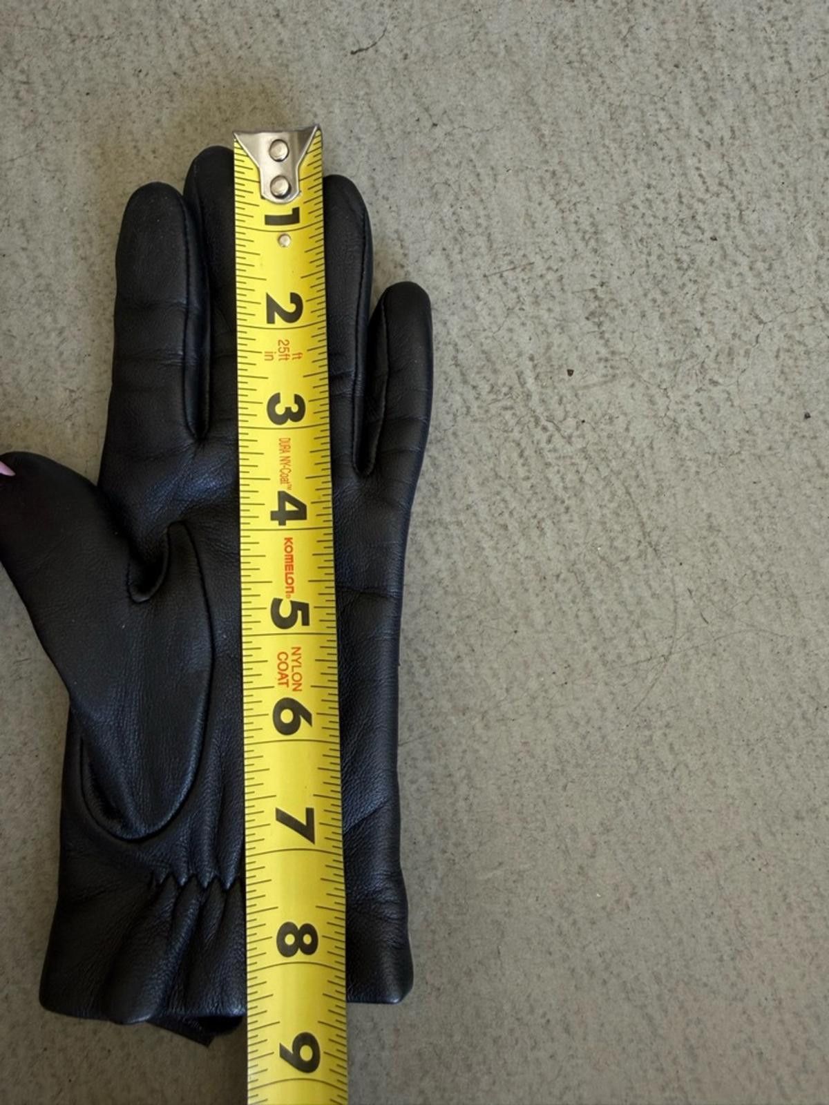 Other Thinsulate Insulation / Soft Lined Classic Leather Gloves Size ONE SIZE - 4 Thumbnail