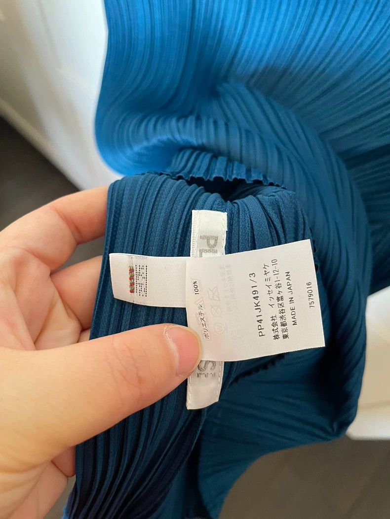 Issey Miyake Issey Miyake size:3 Blue pleated top Size XS / US 0-2 / IT 36-38 - 4 Thumbnail