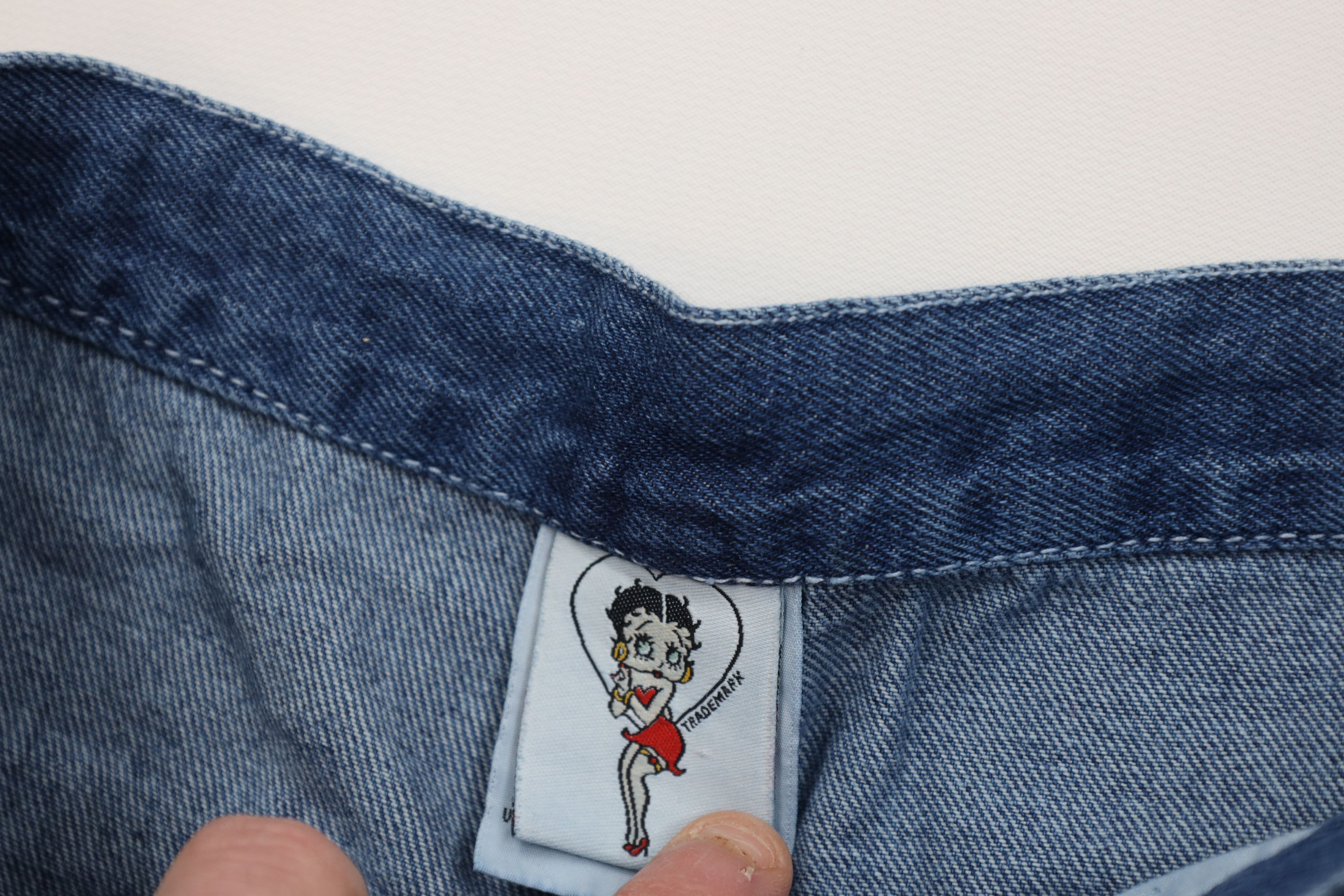 Vintage Deadstock Vintage Y2K Betty Boop Diva Denim Jean Shorts Size 32" / US 10 / IT 46 - 8 Thumbnail