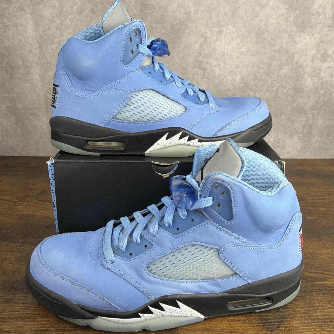Jordan Brand Air Jordan 5 Retro SE UNC University Blue DV1310-401 Shoes Size US 10.5 / EU 43-44 - 2 Thumbnail
