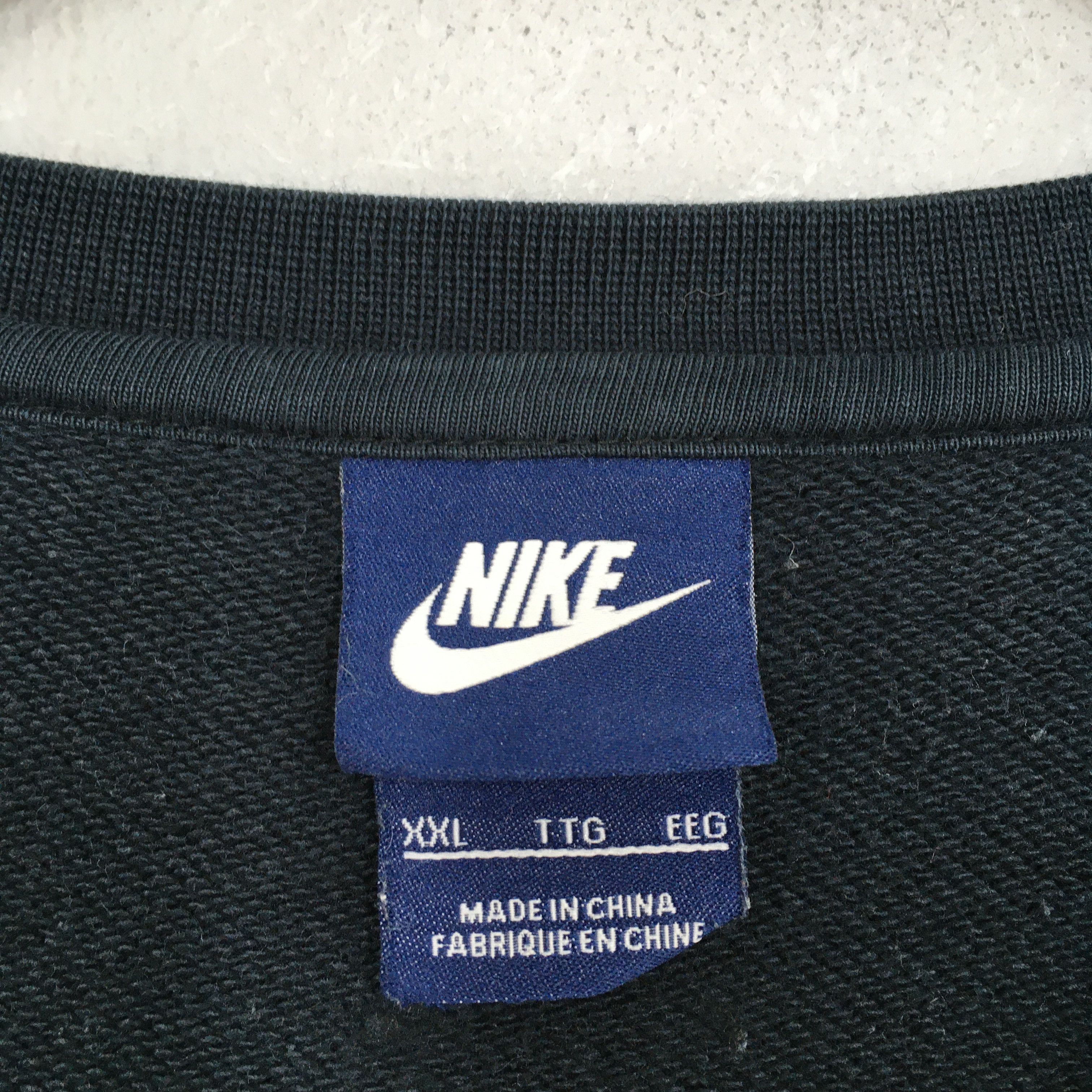 Nike × Vintage Vintage Y2K Nike Swoosh Black Sweatshirt XXLarge Size US XXL / EU 58 / 5 - 4 Thumbnail