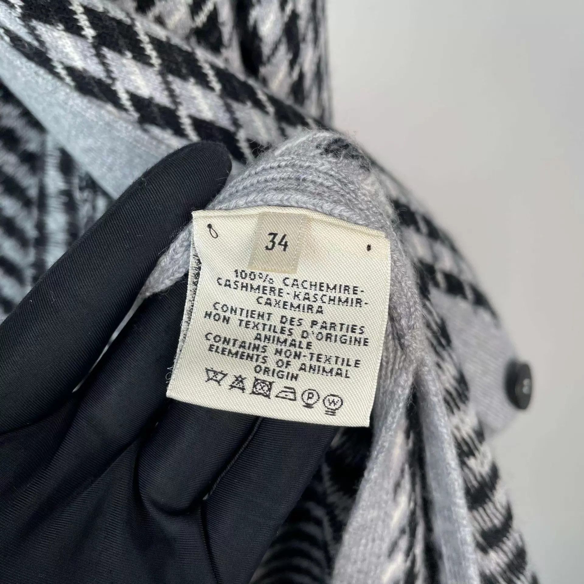 Hermes Hermès houndstooth cashmere cardigan 34 black gray NWT Size XS / US 0-2 / IT 36-38 - 5 Thumbnail