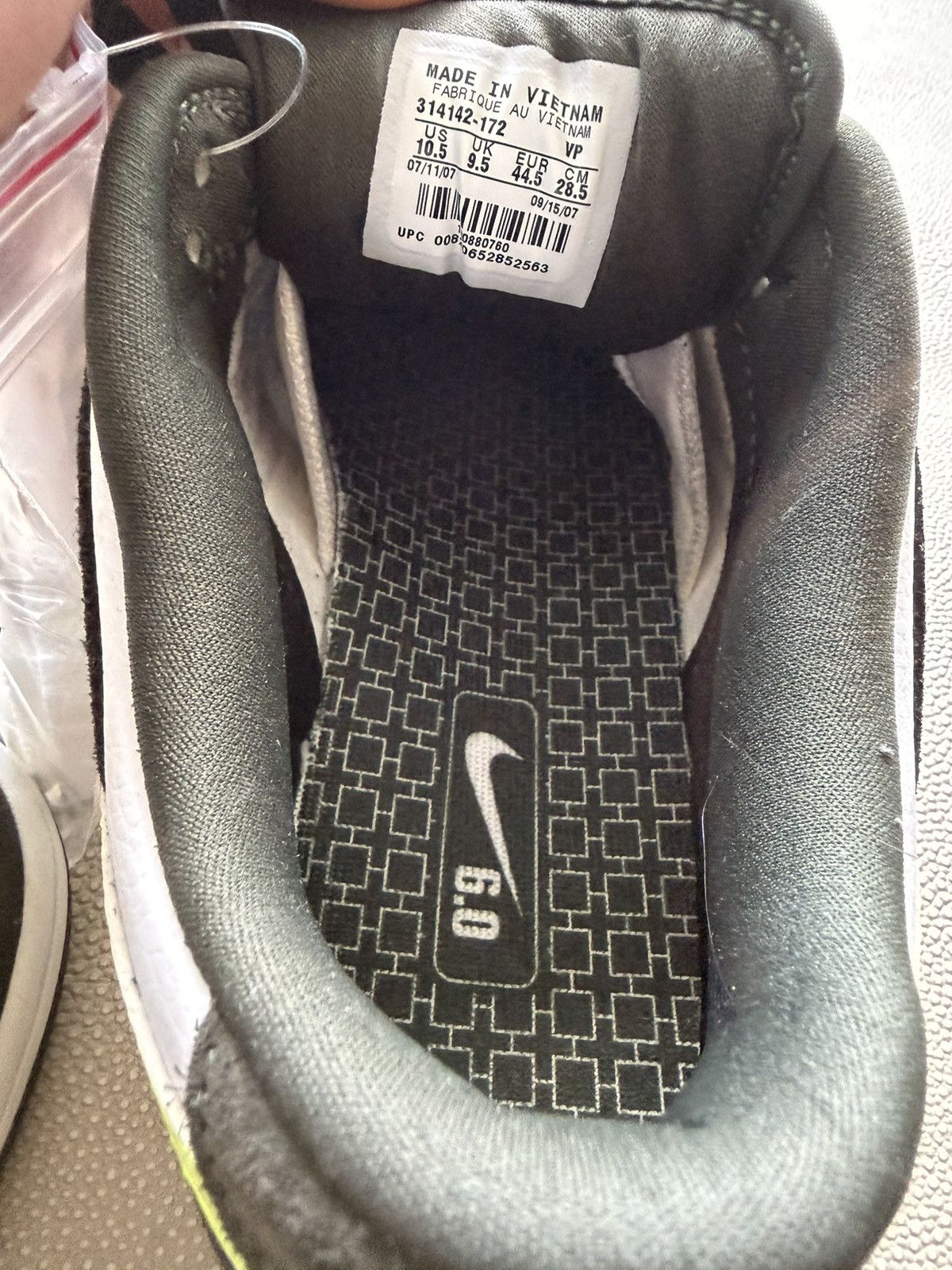 Nike Nike Dunk Low ‘Black White Volt’ Size US 10.5 / EU 43-44 - 6 Thumbnail