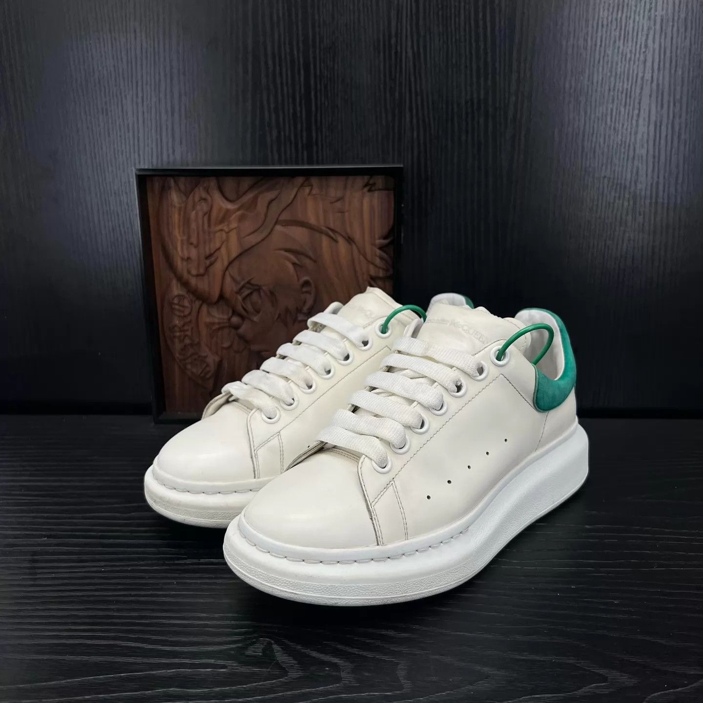 Alexander McQueen Alexander McQueen Suede Green Heel Tab 39 Size US 8.5 / IT 38.5 - 1 Thumbnail