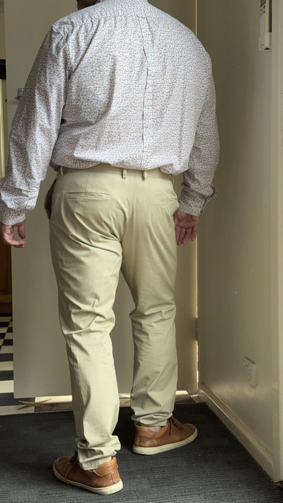 Daniel Hechter Daniel Hechter Paris Tan slim fit chino trousers Size US 38 / EU 54 - 5 Thumbnail