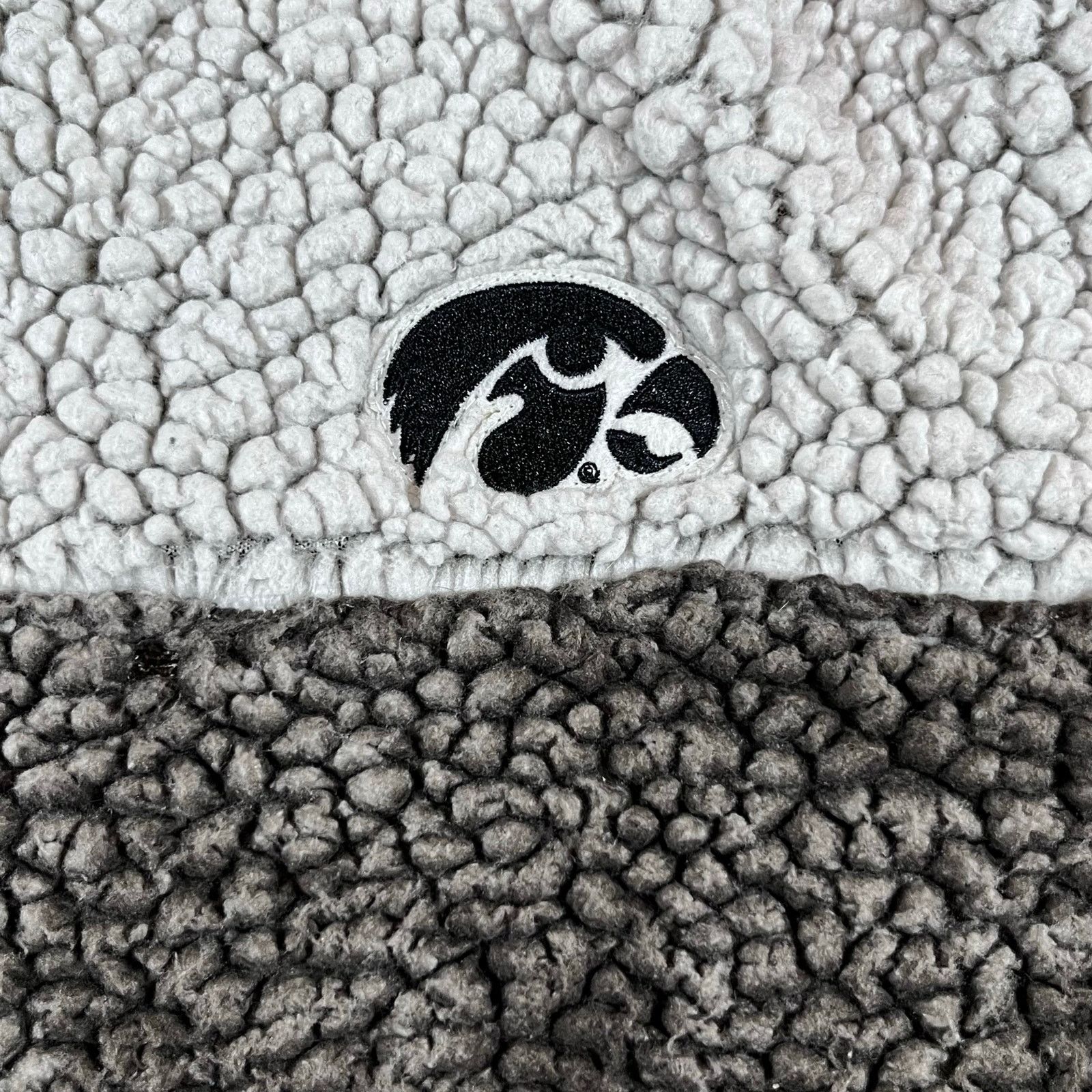 Other Summit Sportswear Iowa Hawkeyes Sherpa 1/4 Zip Sweater Size M / US 6-8 / IT 42-44 - 2 Thumbnail