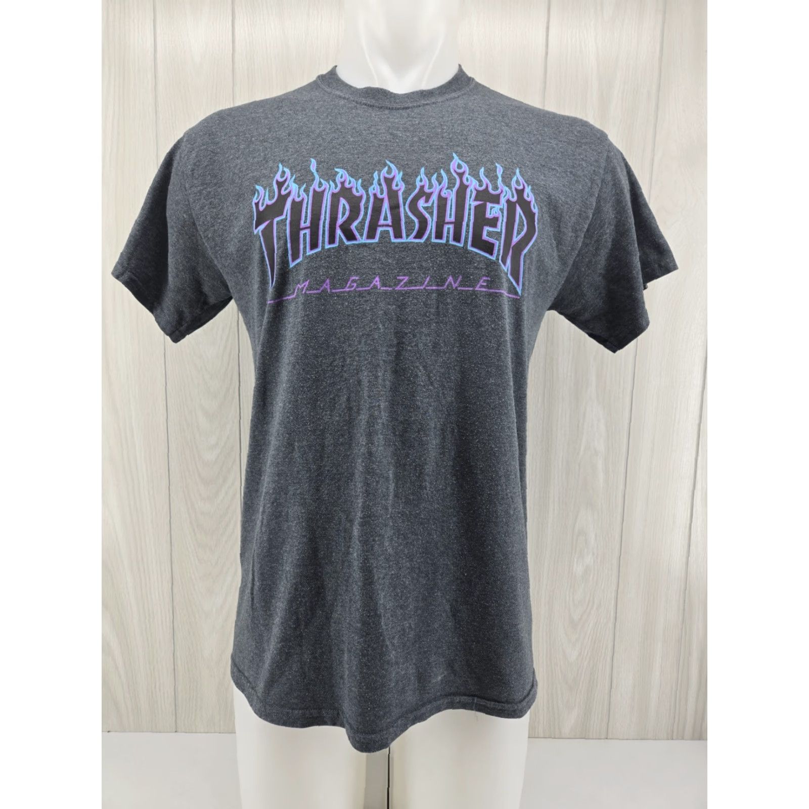 Thrasher Thrasher Magazine T-Shirt Mens M Skateboarding Gray Purple Logo Shirt Mens Medium Skateboard Thrasher Logo 90s Fire Size US M / EU 48-50 / 2 - 3 Thumbnail