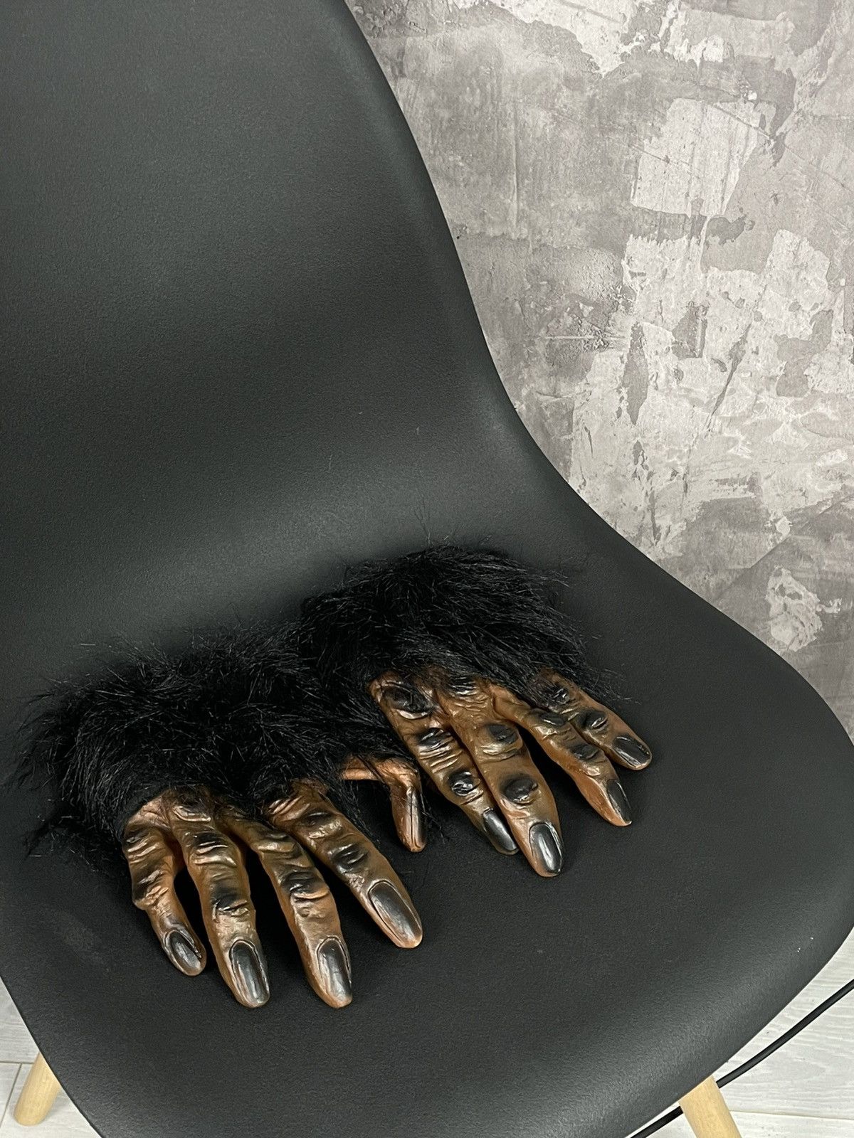 Vintage Vintage Humour Monster Fingers Fur Funny Gloves Size ONE SIZE - 1 Thumbnail