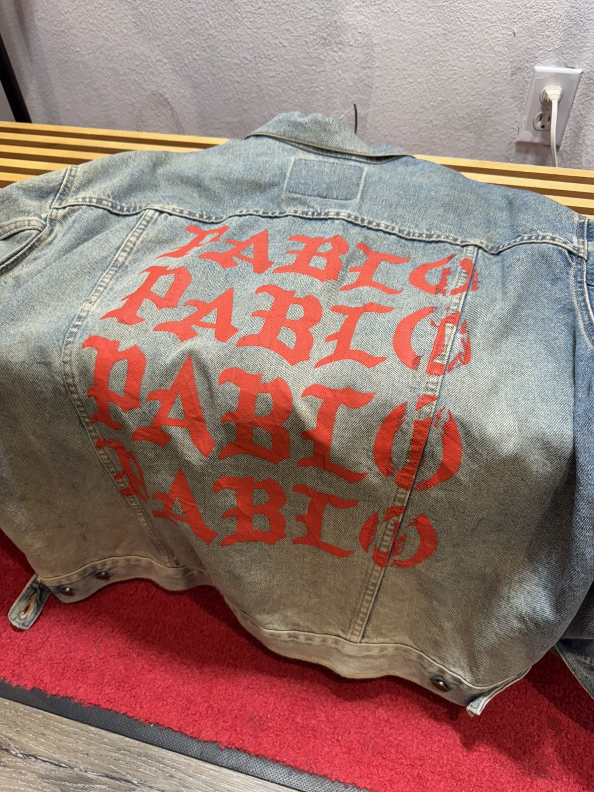 Kanye West Rare F&F TLOP - PABLO X 4 & Levi’s Vintage Size US XL / EU 56 / 4 - 12 Thumbnail