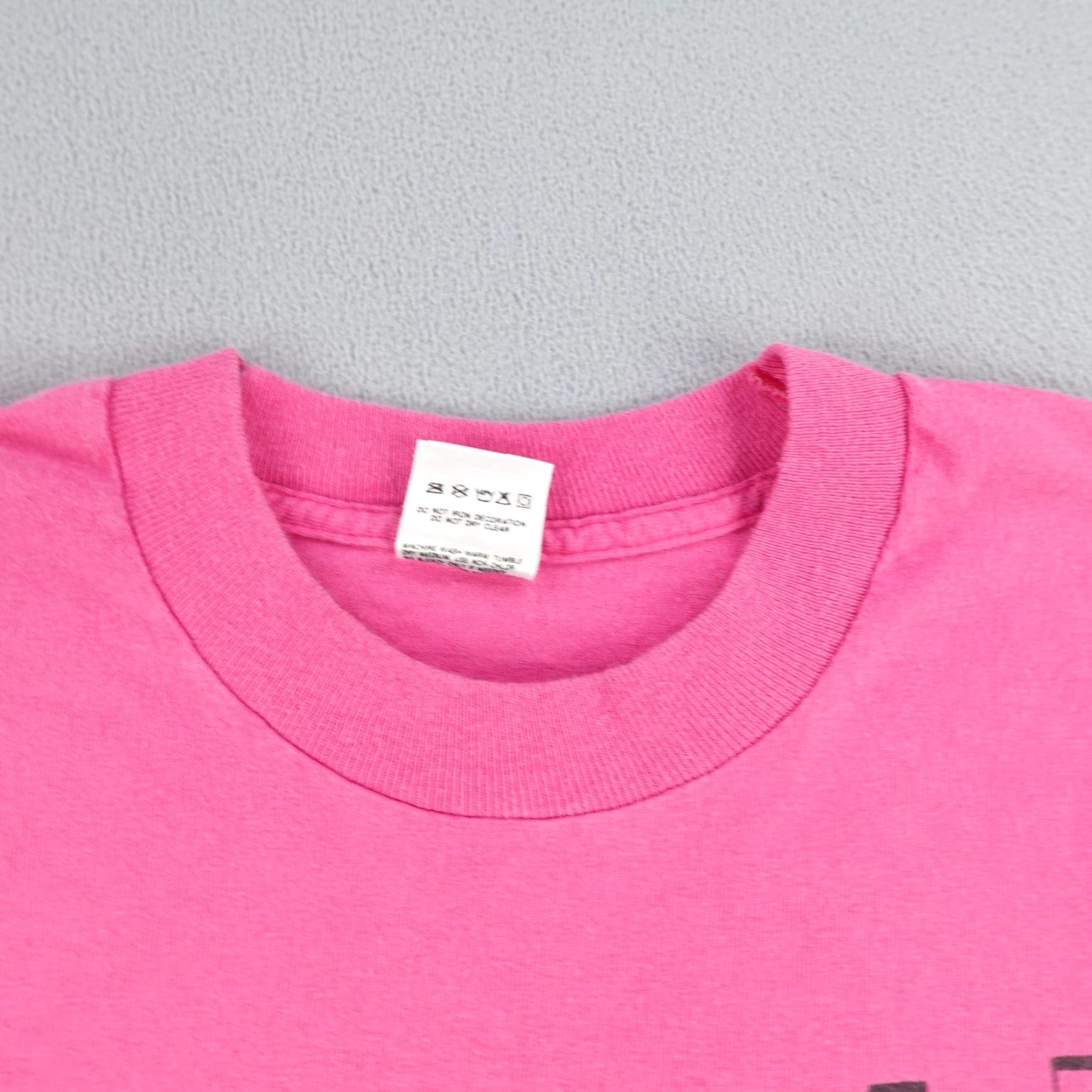 Fruit Of The Loom VINTAGE Hot August Nights Shirt Mens XL Pink 90s Car Graphic Print Fruit of the Loom T-Shirt Size US XL / EU 56 / 4 - 3 Thumbnail