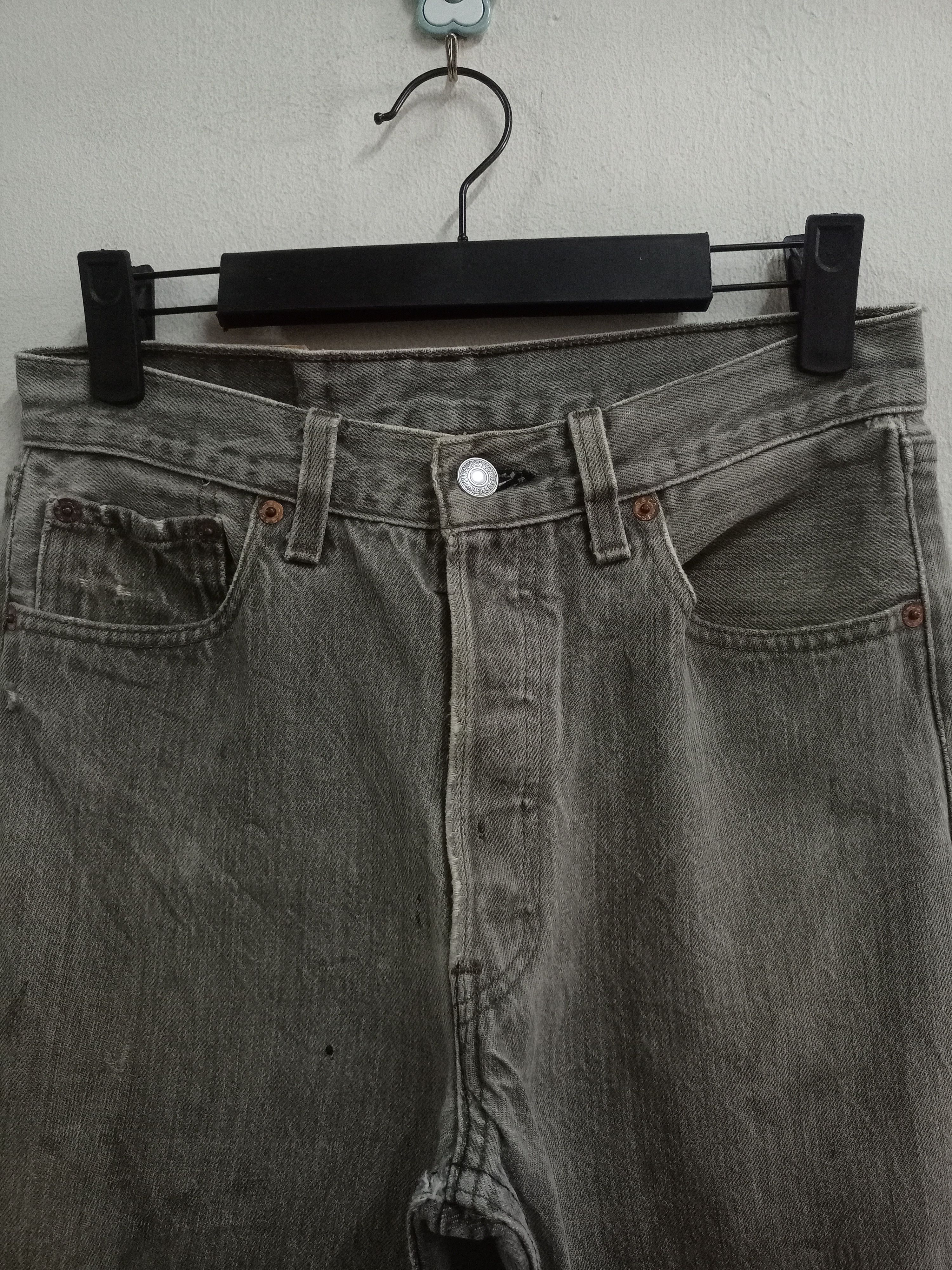 Levi's Vintage 90s Levis 501 Black Distressed Loose Jeans 27x33 Size US 27 - 4 Thumbnail