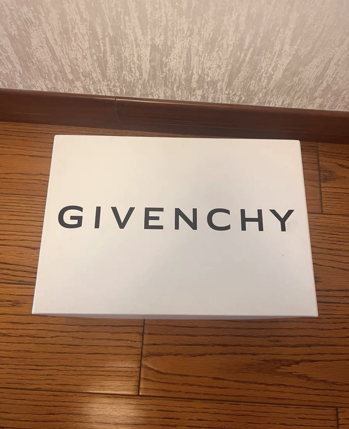 Givenchy Givenchy City Logo Jacquard Low-Top Fashion Sneakers Size US 8 / EU 41 - 7 Thumbnail