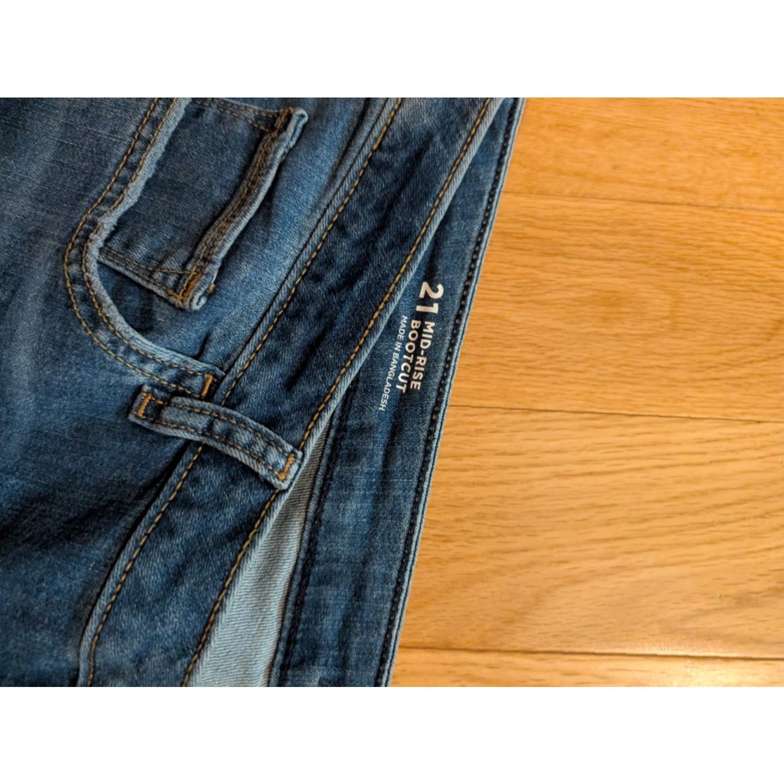 Vintage Arizona Jean Company Mid-Rise Bootcut Jeans Womens Size 21 Blue Distressed Dark Wash 5-Pocket Regular Inseam 30.5 in Nwt Size 42" / US 20 - 4 Thumbnail
