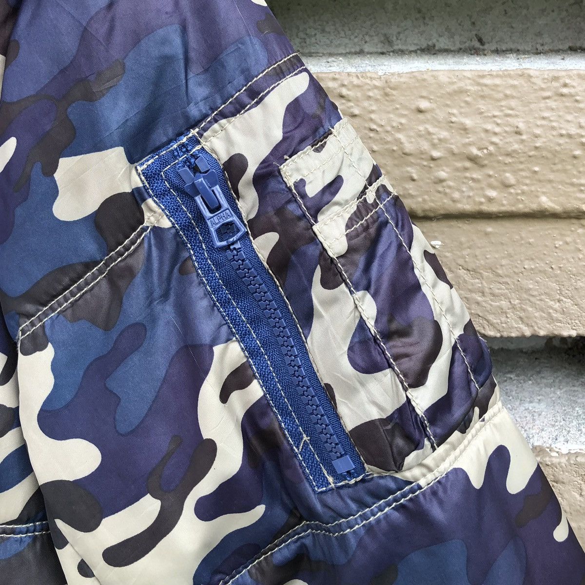 Alpha Industries Alpha Industries Camo Down Feather Puffer Jacket Size US M / EU 48-50 / 2 - 11 Thumbnail
