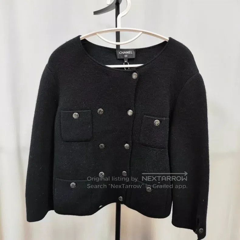 Chanel Chanel Black double-breasted cashmere jacket Size M / US 6-8 / IT 42-44 - 1 Thumbnail