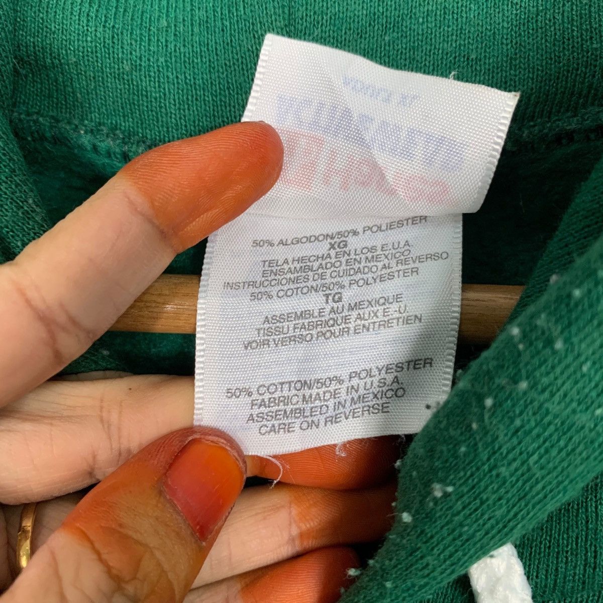 Vintage 90’s HANES Made in Usa Green Plain Hoodies #3556-C162 Size US XL / EU 56 / 4 - 11 Thumbnail