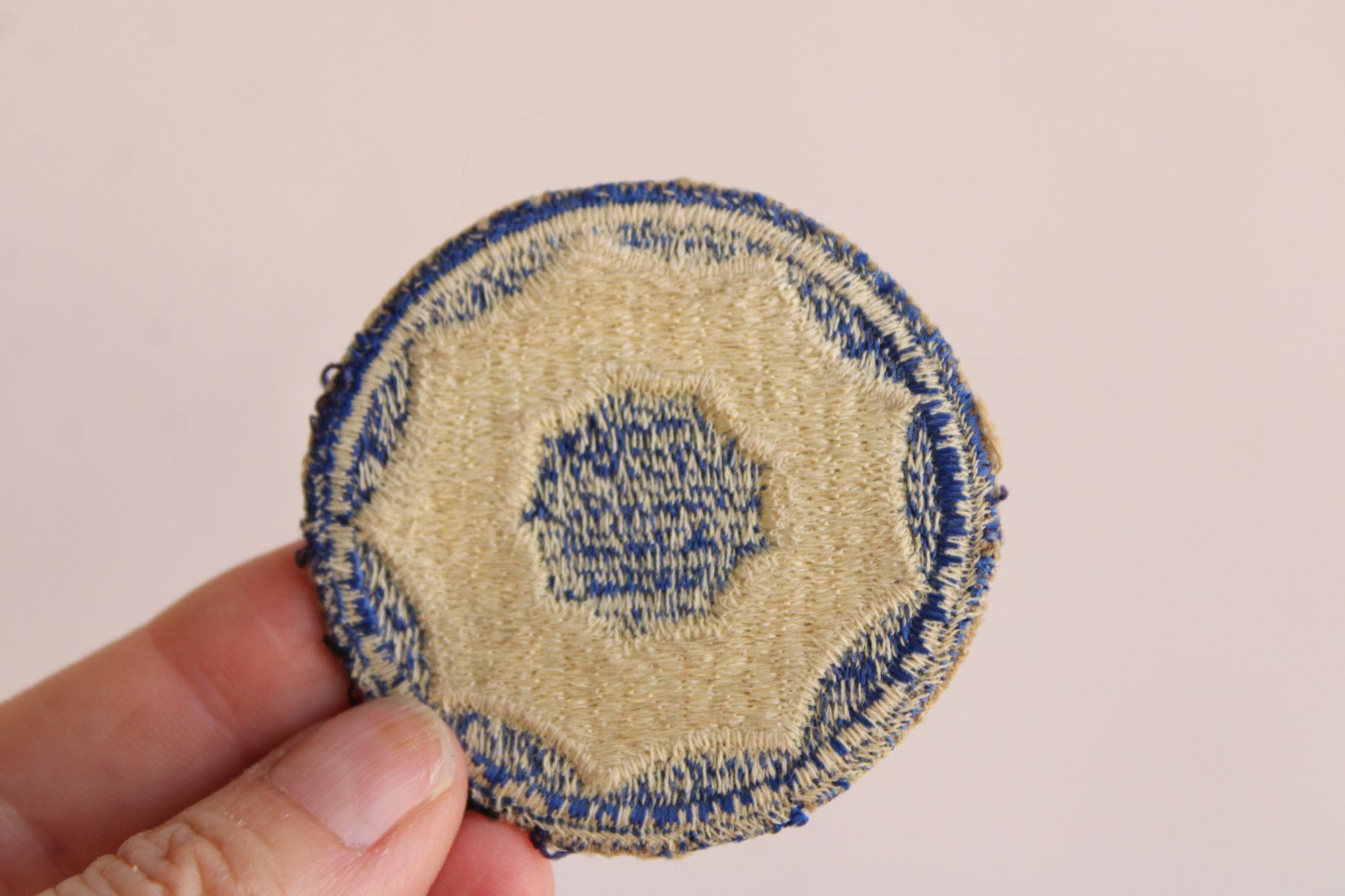 Vintage Vintage 1940s Patch, 9th Service Command Blue Circle with Wh Size ONE SIZE - 9 Thumbnail
