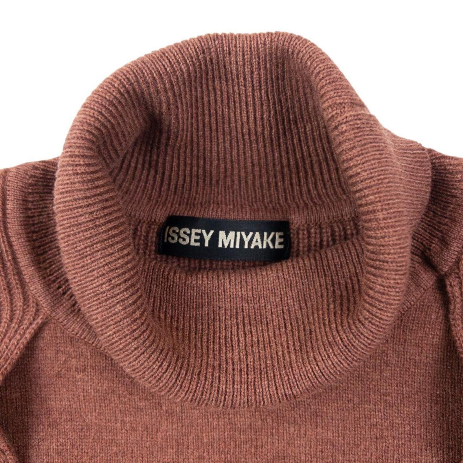 Issey Miyake Vintage 2000s Issey Miyake Layered Turtleneck Wool Jumper M Size US M / EU 48-50 / 2 - 4 Thumbnail