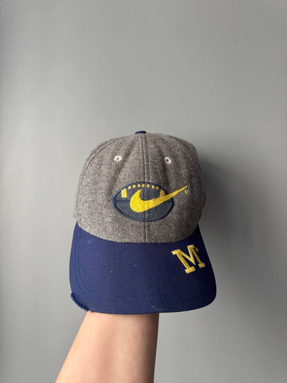 Nike Nike Michigan Wolverines Hat Cap Snapback Trucker Navy Blue Size ONE SIZE - 3 Thumbnail