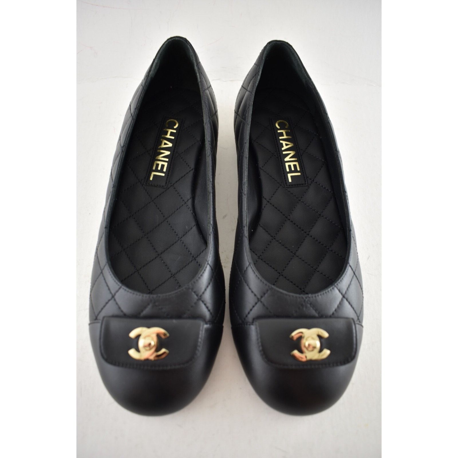 Chanel Chanel Black Leather Turnlock CC Quilted Ballet Flat 36.5c Size US 6.5 / IT 36.5 - 10 Thumbnail