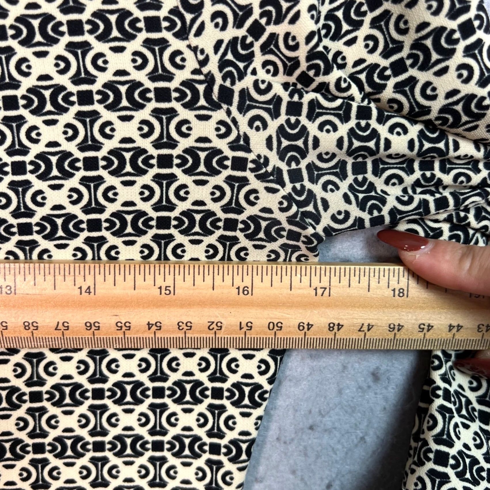 Express Express Womens Shirt Dress 3/4 Sleeve Black Cream Geometric Button-Down Knee Length A-Line Vintage 3/4 Size Size XS / US 0-2 / IT 36-38 - 5 Thumbnail