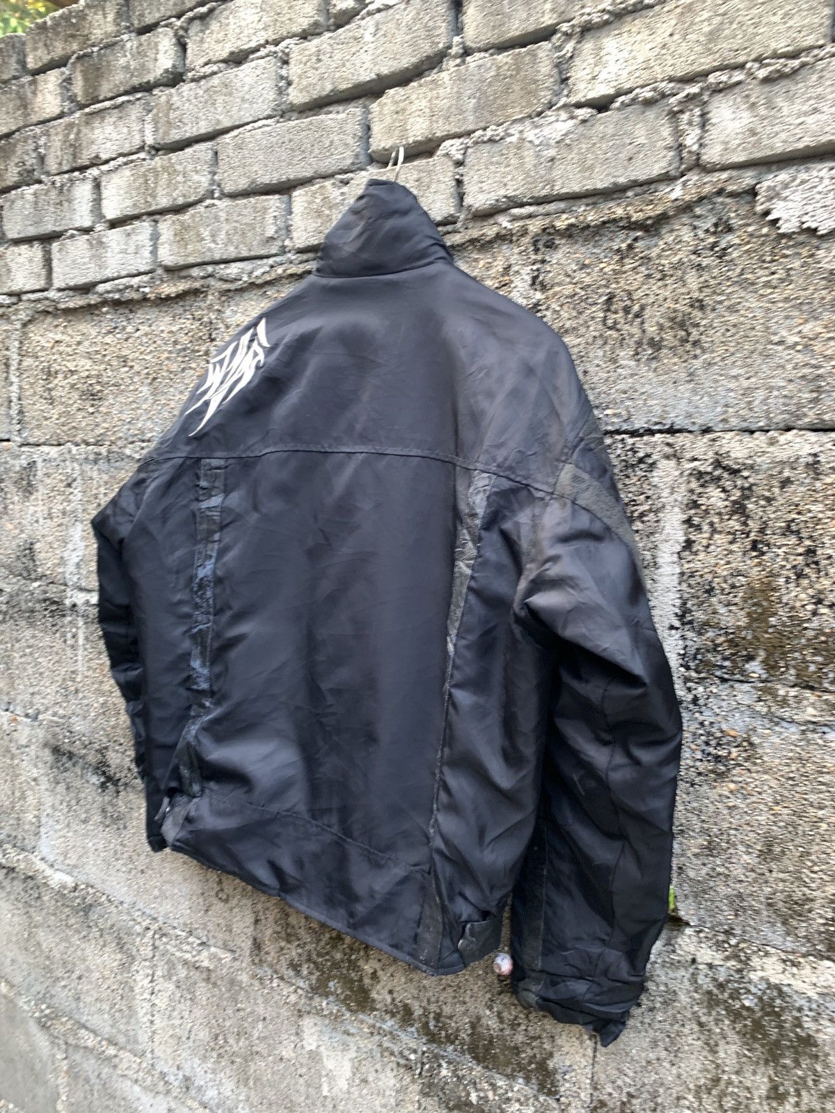 Japanese Brand Vintage Hanging Around Outrageous Fellow Zipper Jacket Size US L / EU 52-54 / 3 - 12 Thumbnail