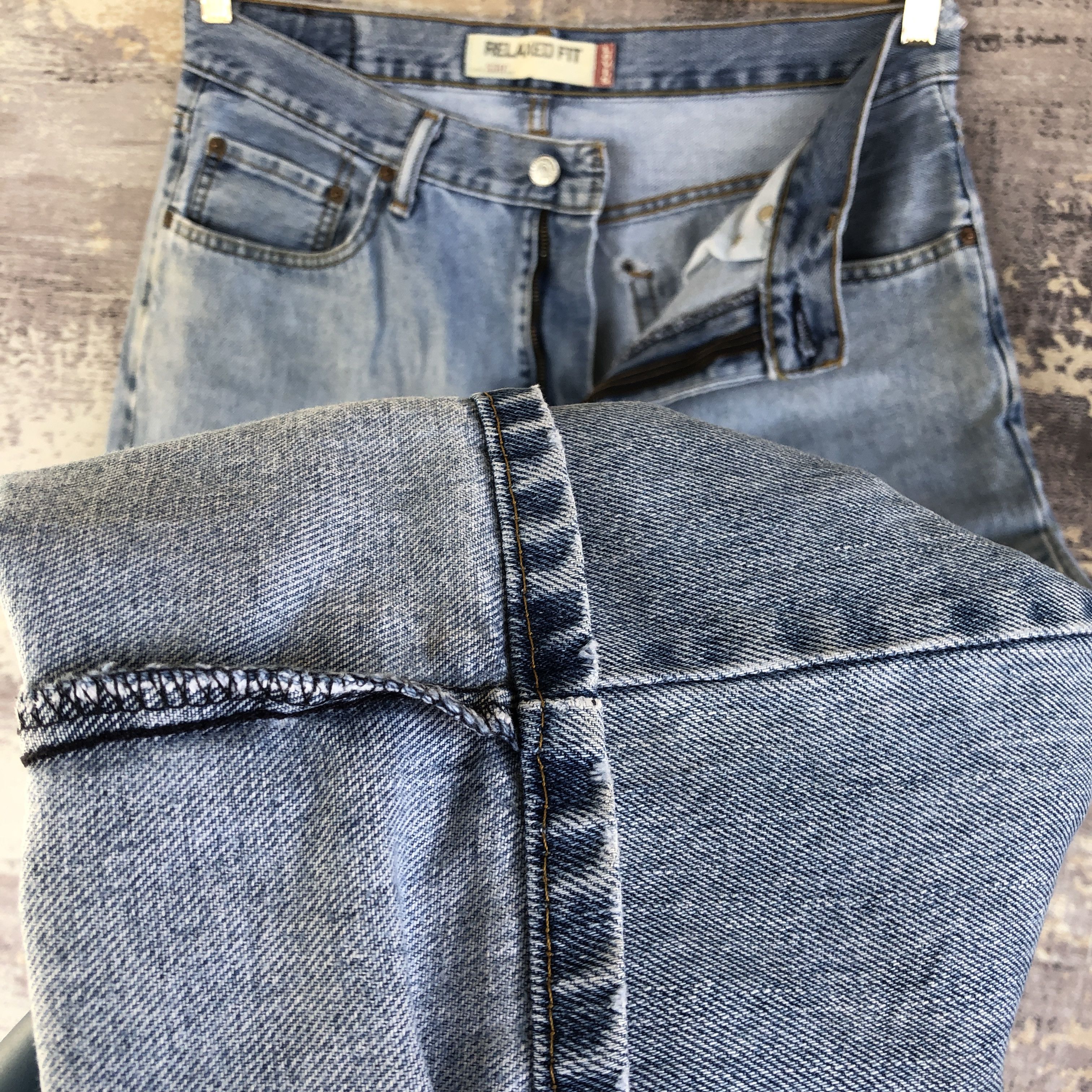 Levi's Vintage Levis 550 Faded Jeans Levi's 550 Light Wash Denim Size US 32 / EU 48 - 8 Thumbnail