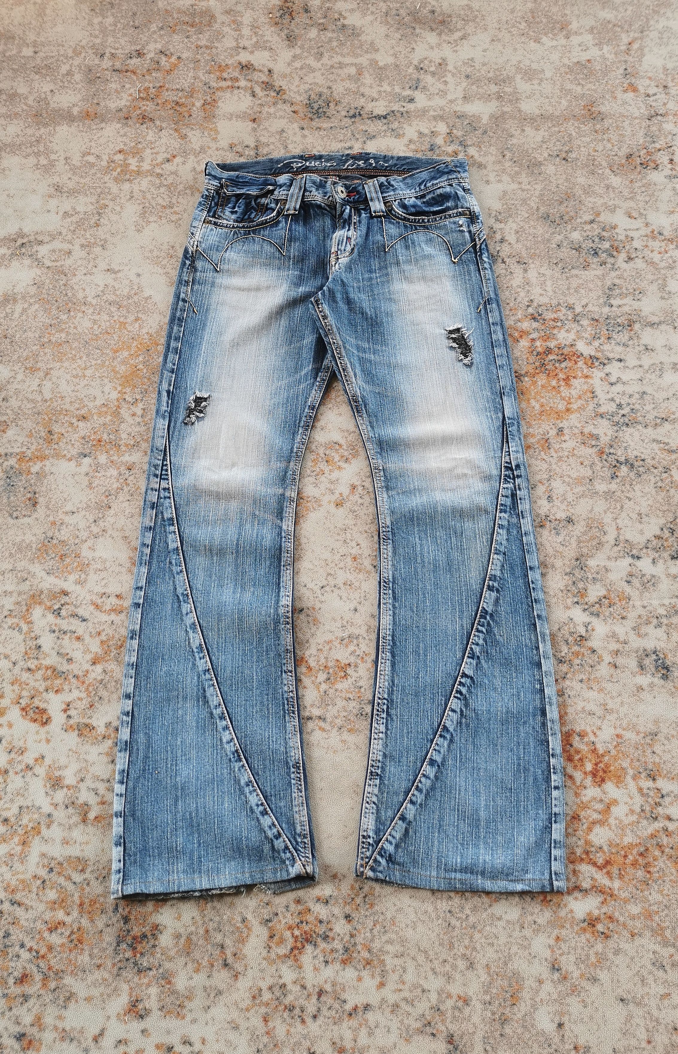 Edwin Rare Edwin Distressed Twisted flared Jeans Size 31x32 Size US 31 - 1 Thumbnail
