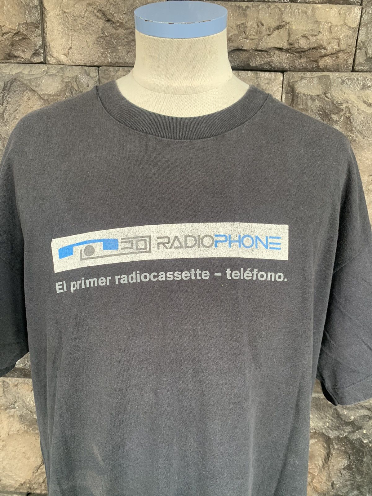 Vintage Vintage 90s Blaupunkt Radio Phone Car Audio Gear T shirt Size US XL / EU 56 / 4 - 6 Thumbnail