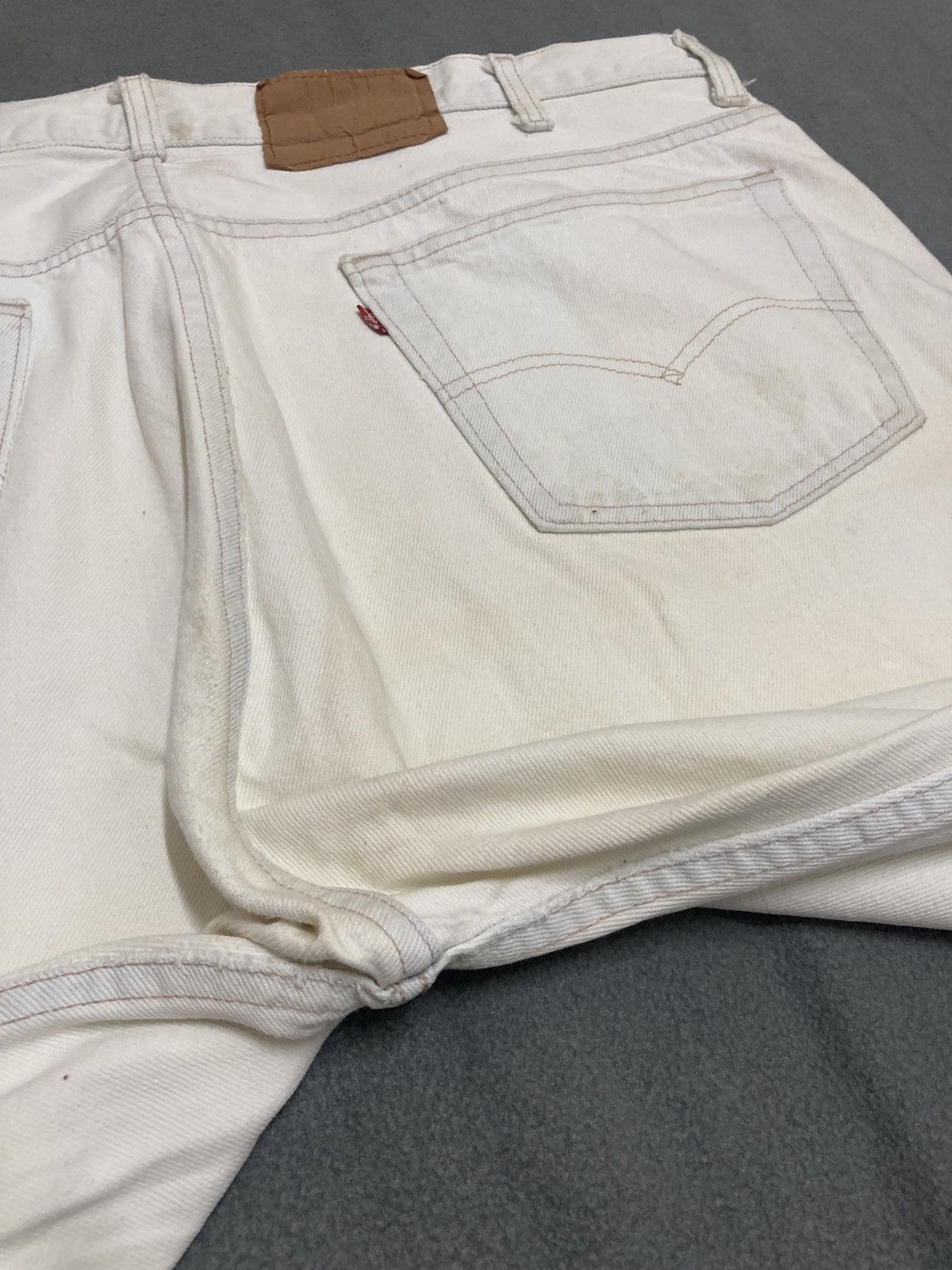 Levi's Vintage 80’s Levis 501 jeans Made in USA for Men Size US 42 / EU 58 - 13 Thumbnail