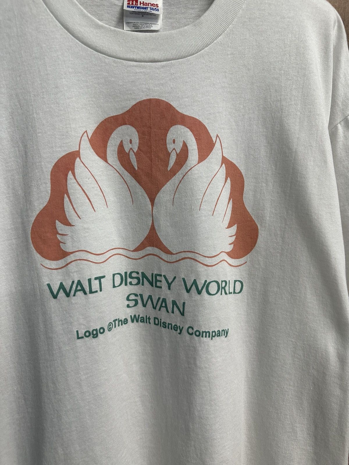 Disney × Hanes × Vintage Vintage Walt DIsney World Swan Single Stitch A478 Size US L / EU 52-54 / 3 - 2 Thumbnail