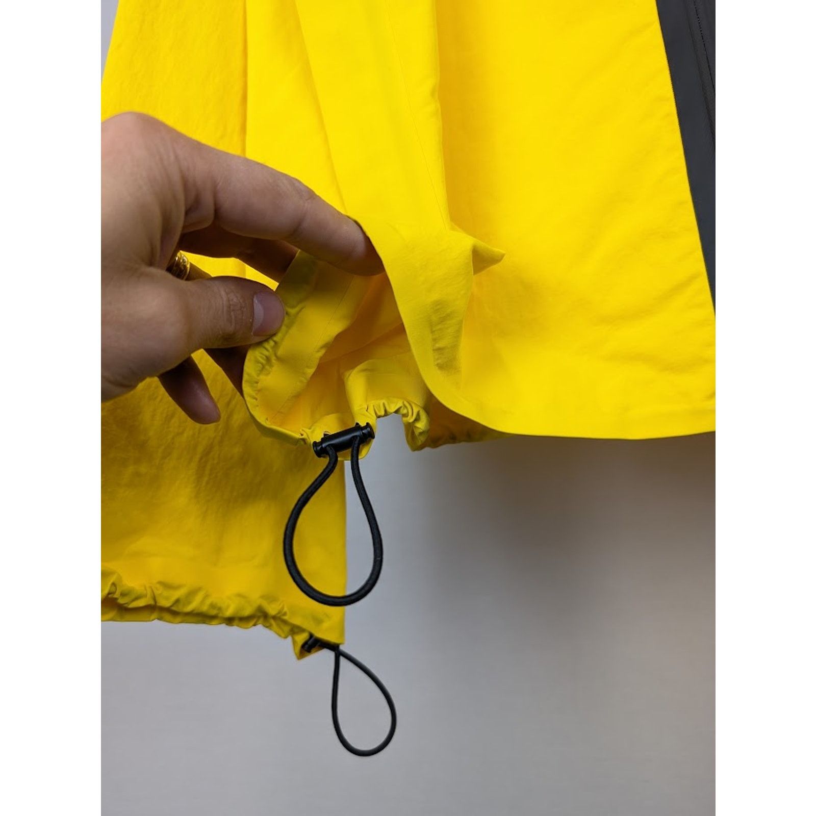 Bottega Veneta o1rshd1 Tech Nylon Blouson in Yellow Size US XL / EU 56 / 4 - 11 Thumbnail