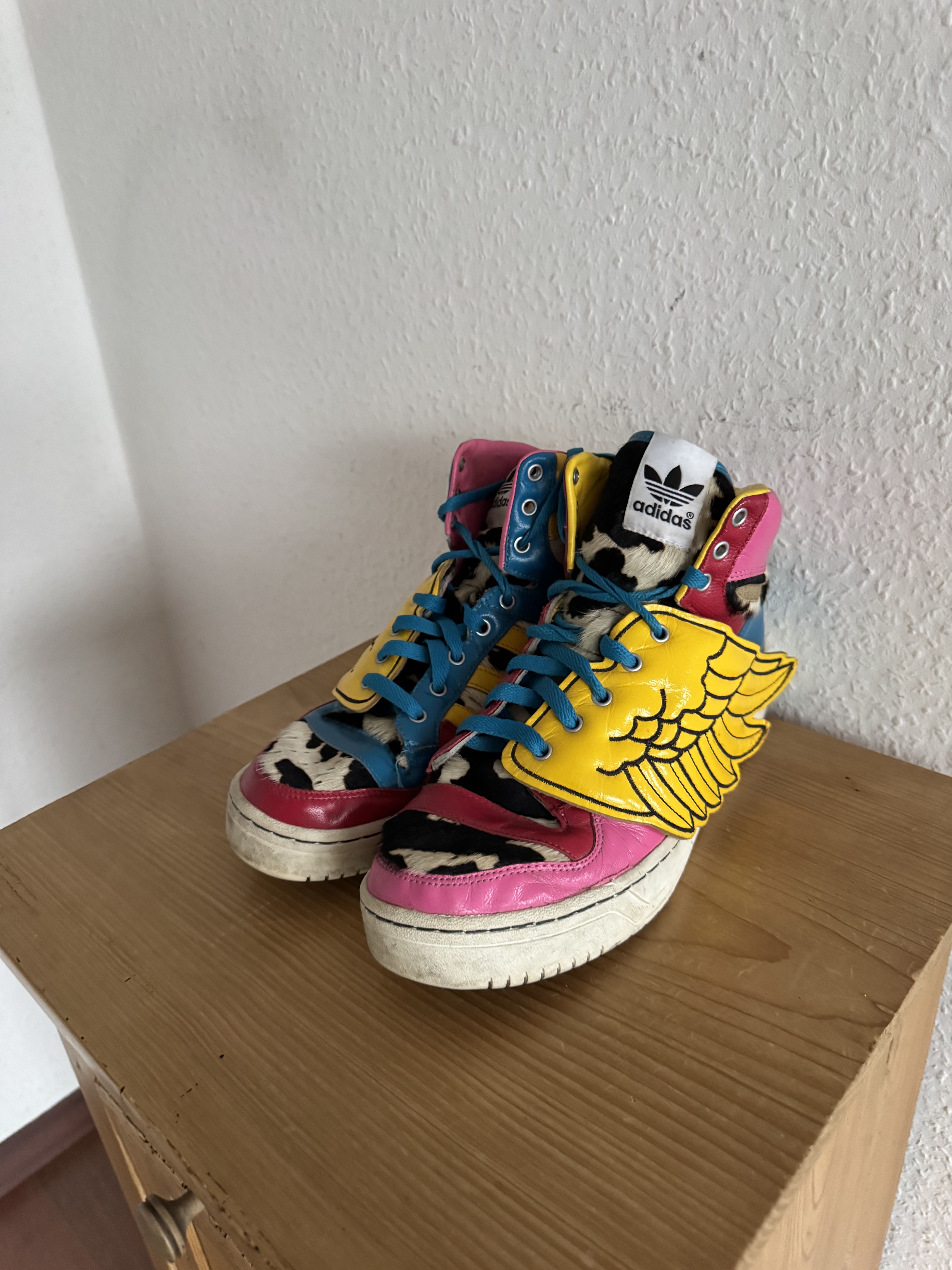 Adidas × Jeremy Scott 2NE1 Wings High Top Sneakers Size US 9.5 / EU 42-43 - 3 Thumbnail