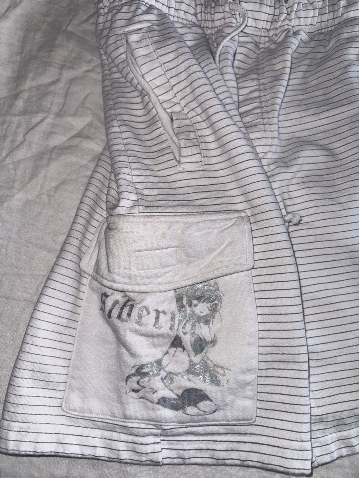 Siberia Hills White Siberia Hills Anime Cargo Short Size US 32 / EU 48 - 1 Thumbnail