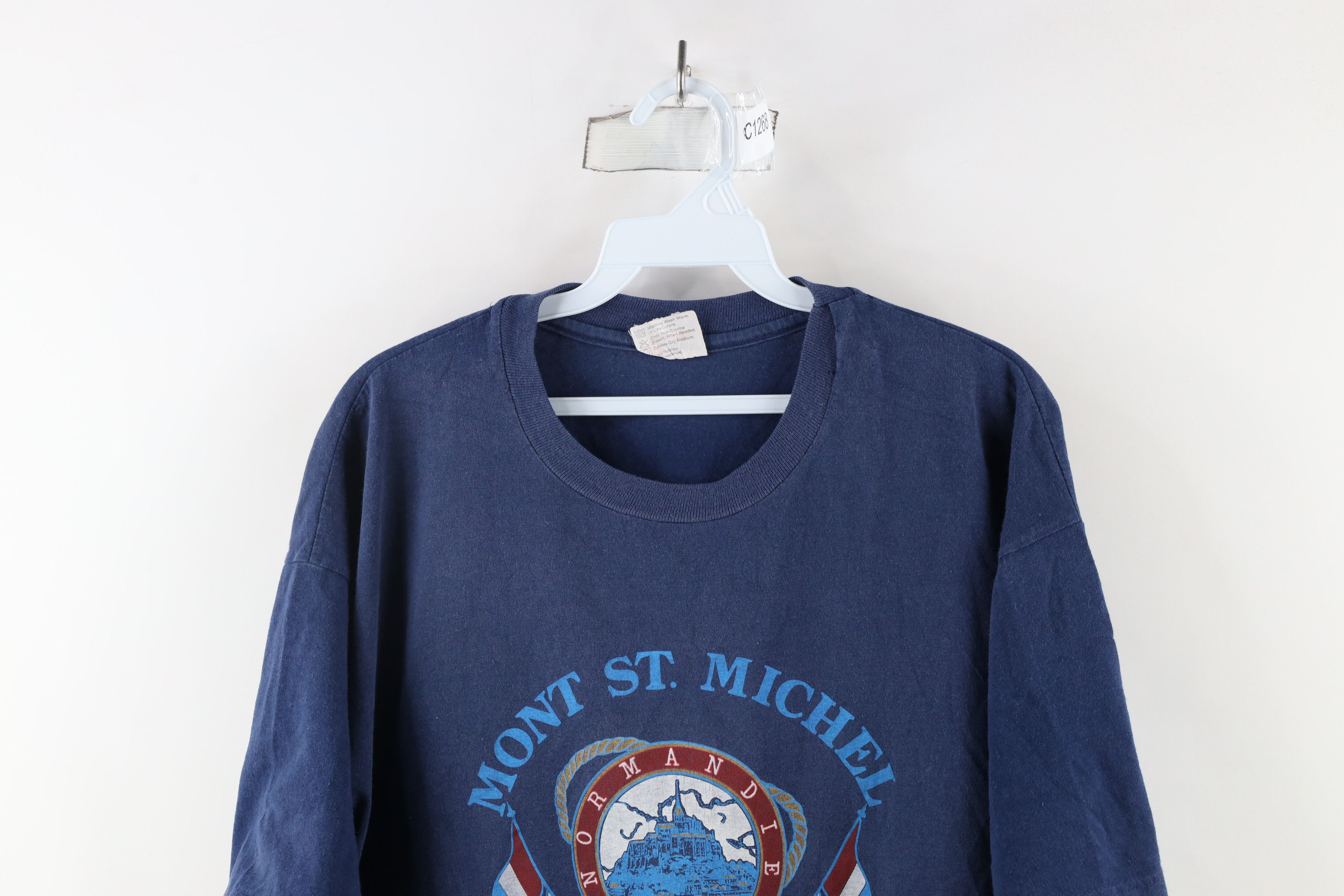 Vintage Vintage 90s Streetwear St Michel Normandie France T-Shirt Size US XL / EU 56 / 4 - 2 Thumbnail