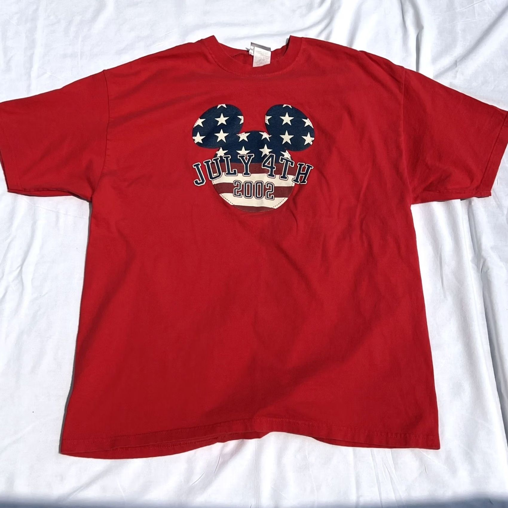Disney VINTAGE Mickey Mouse Disney T-Shirt Red 2002 Flag 4th of July L Mens Size US L / EU 52-54 / 3 - 3 Thumbnail