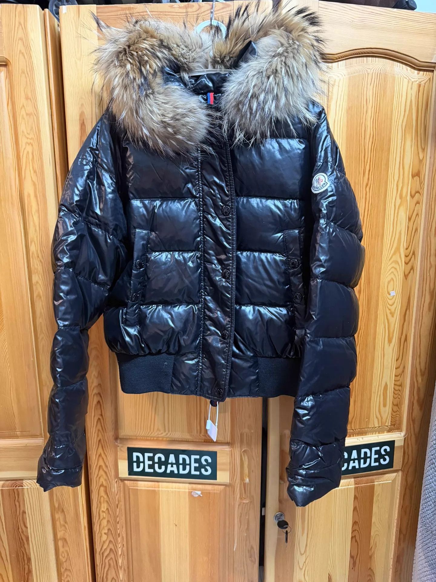 Moncler Moncler Alpin Black Shiny Down Jacket with fur collar Size 3 Size L / US 10 / IT 46 - 1 Thumbnail