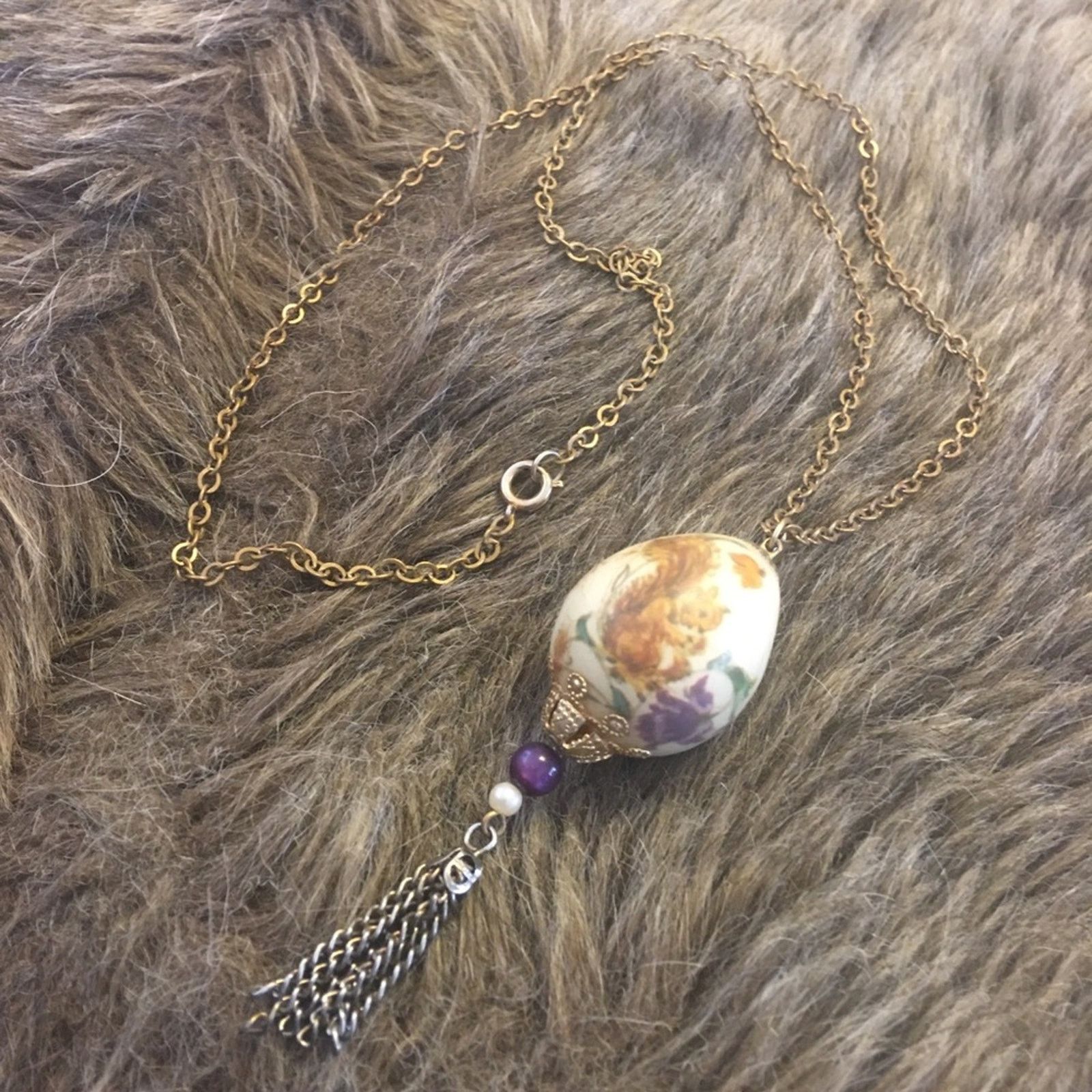 Vintage Vintage bead capped egg pendant on chain necklace Size ONE SIZE - 8 Thumbnail
