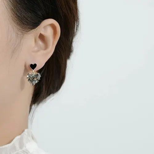 Other Women's Black Crystal Love Heart Dangle Drop Earrings Size ONE SIZE - 4 Thumbnail