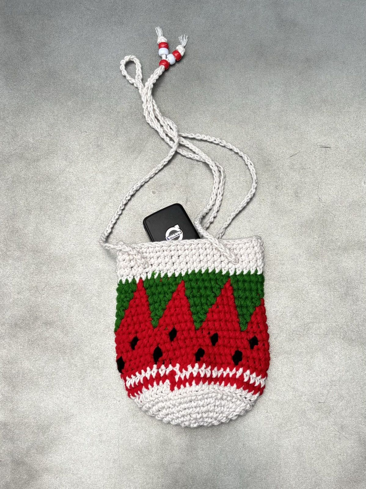 Vintage Strawberry Crochet Mini Bag Hand Knit Sling Bag Key Pouch Size ONE SIZE - 2 Thumbnail