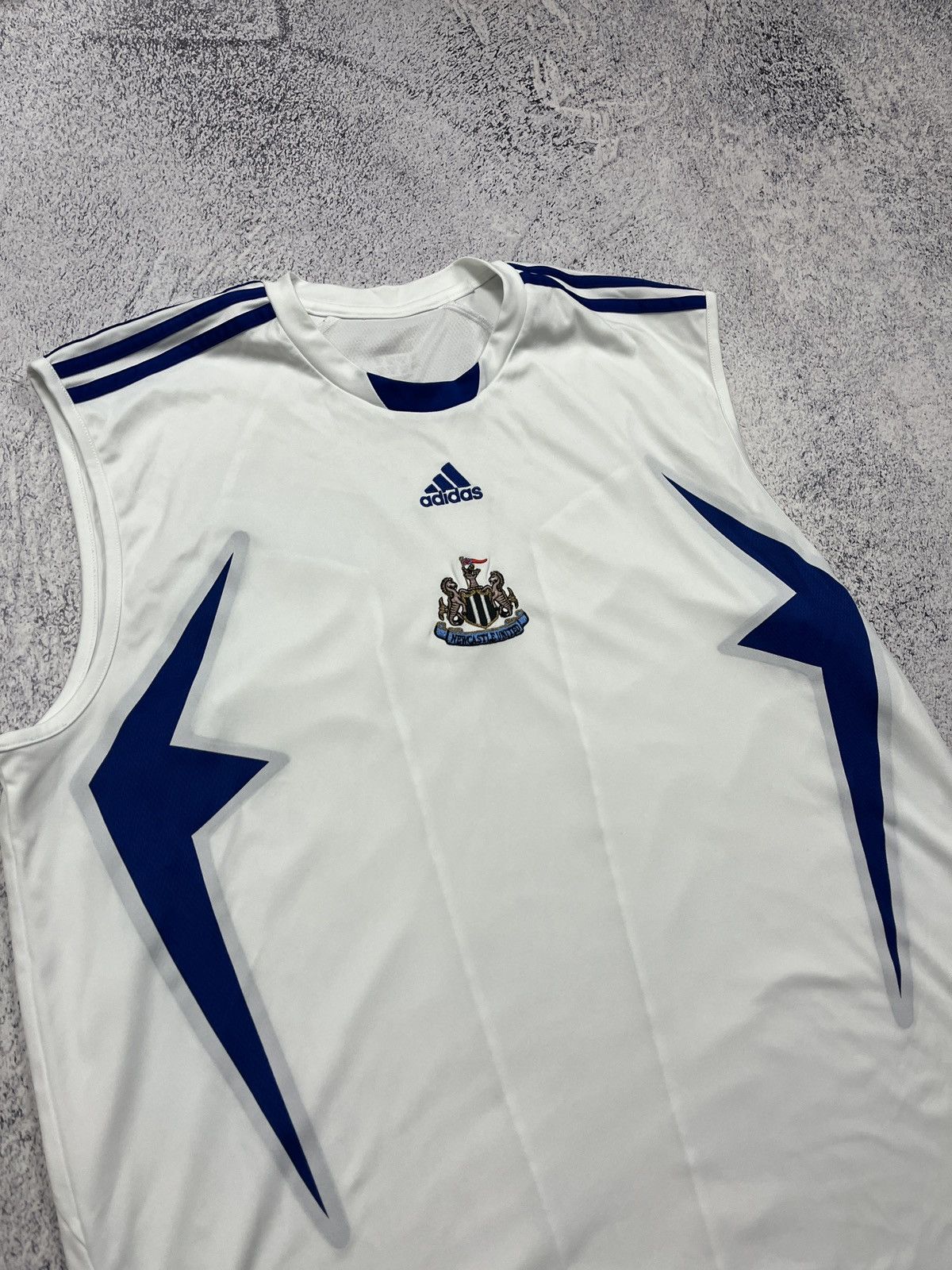 Adidas Newcastle United Adidas Sleeveless Training Jersey 2007 Y2k Size US L / EU 52-54 / 3 - 5 Thumbnail