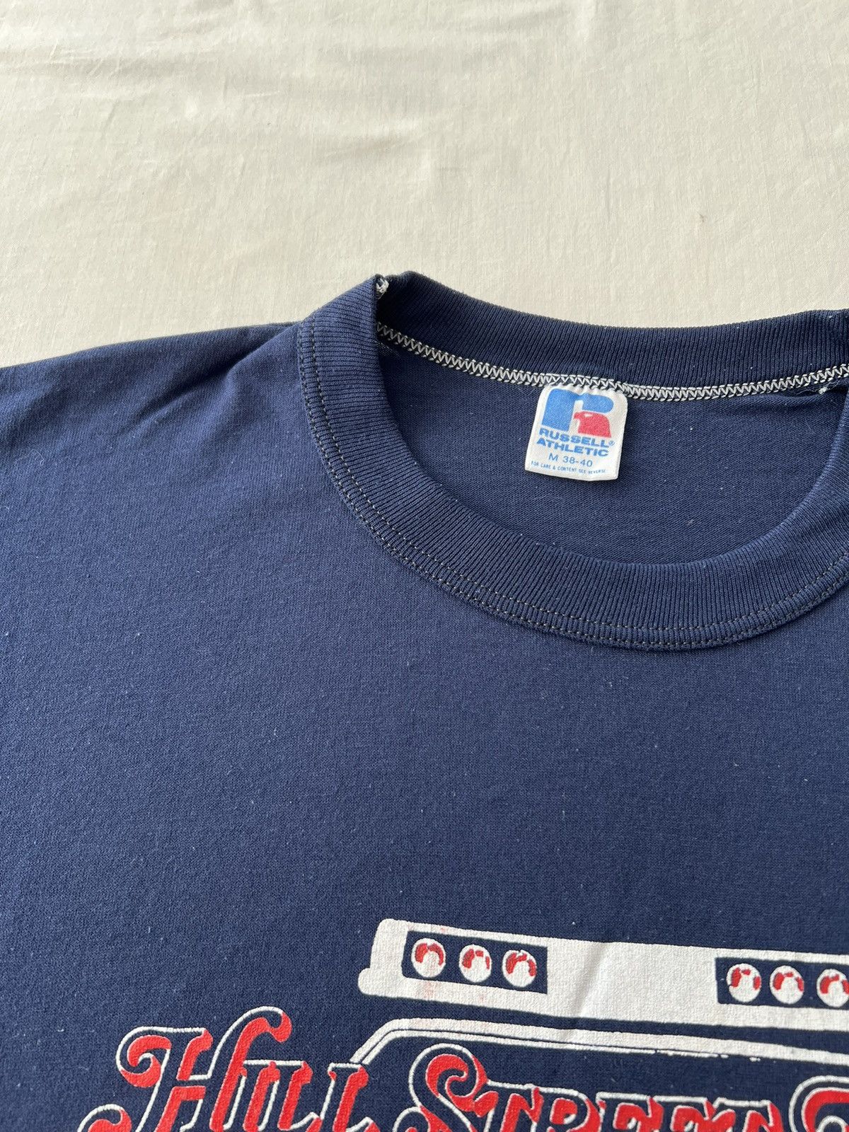 Vintage Vintage 1980 Hill Street Blues TV Show Movie Navy T-shirt Size US M / EU 48-50 / 2 - 10 Thumbnail