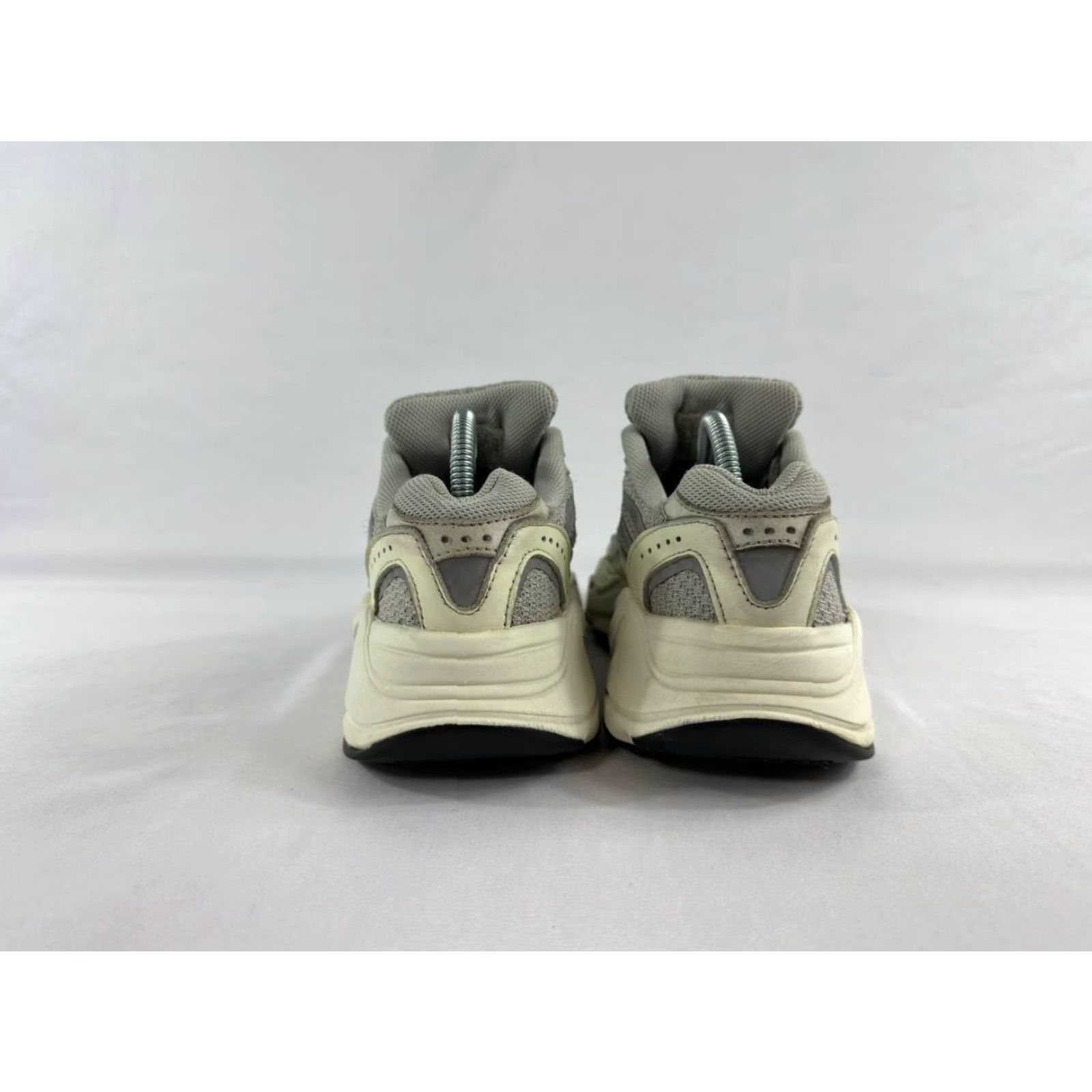 Adidas Adidas Yeezy Boost 700 V2 'Static' EF2829 Sneaker Men Size 5.5 Gray Size US 6 / EU 39 - 5 Thumbnail