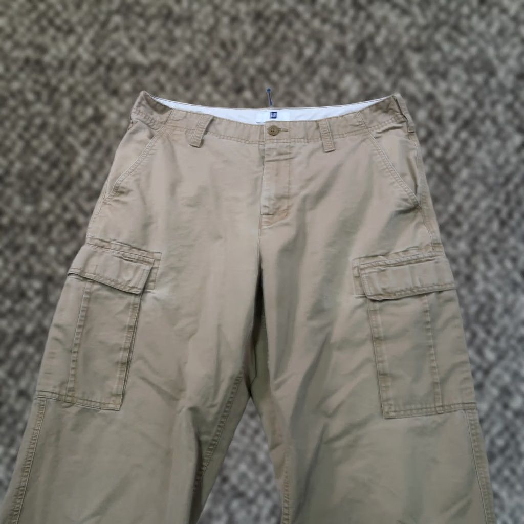 Gap Gap Cargo Pants Men’s 36x34 Beige Straight Leg Baggy Streetwear Pants Mens Regular Vintage: No, 36x34? Size US 36 / EU 52 - 1 Thumbnail